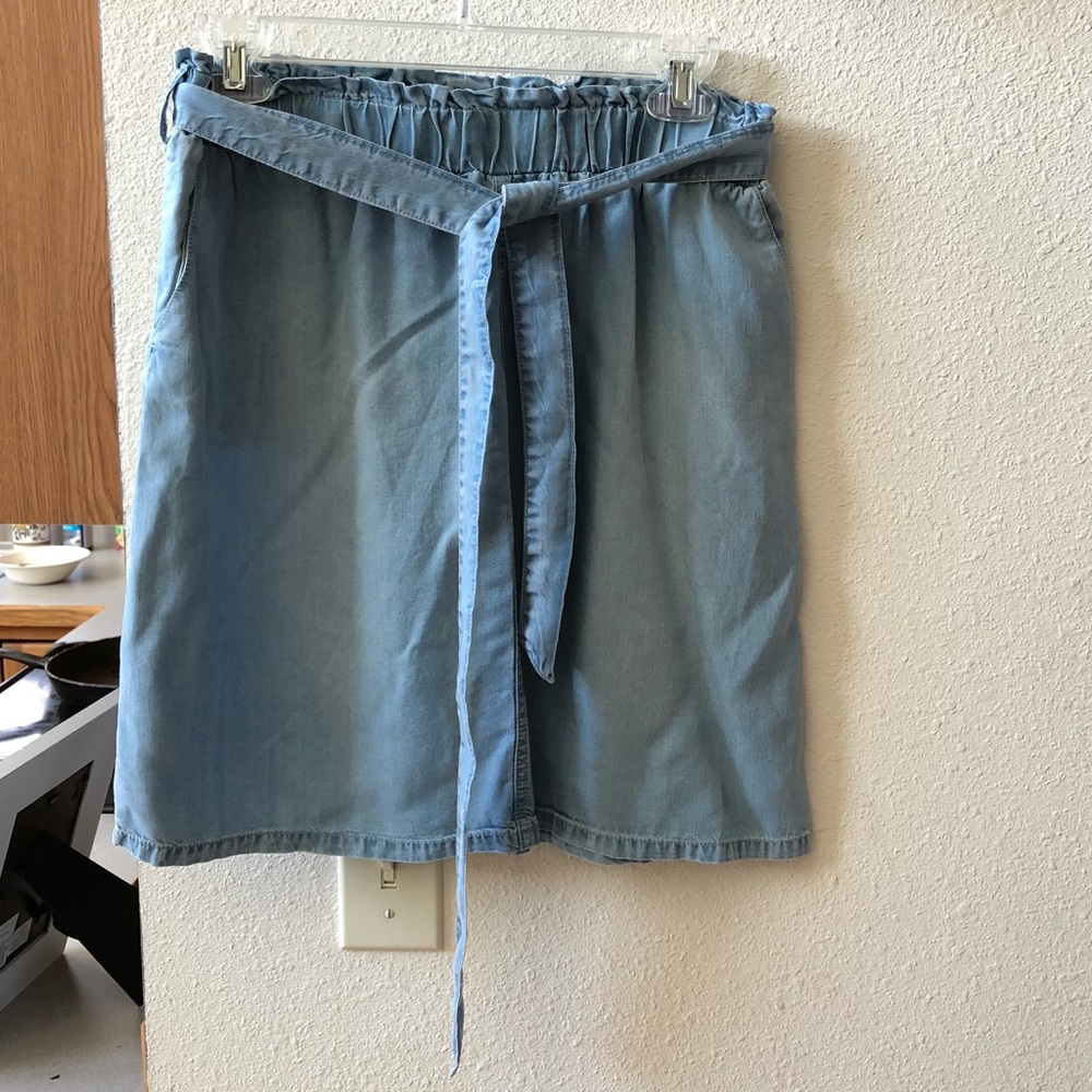 *SOLD* NWOT Soft denim mini skirt with waist tie